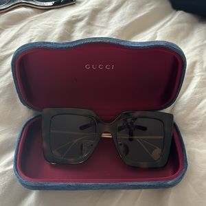 Gucci tortoise sunglasses (authentic)
